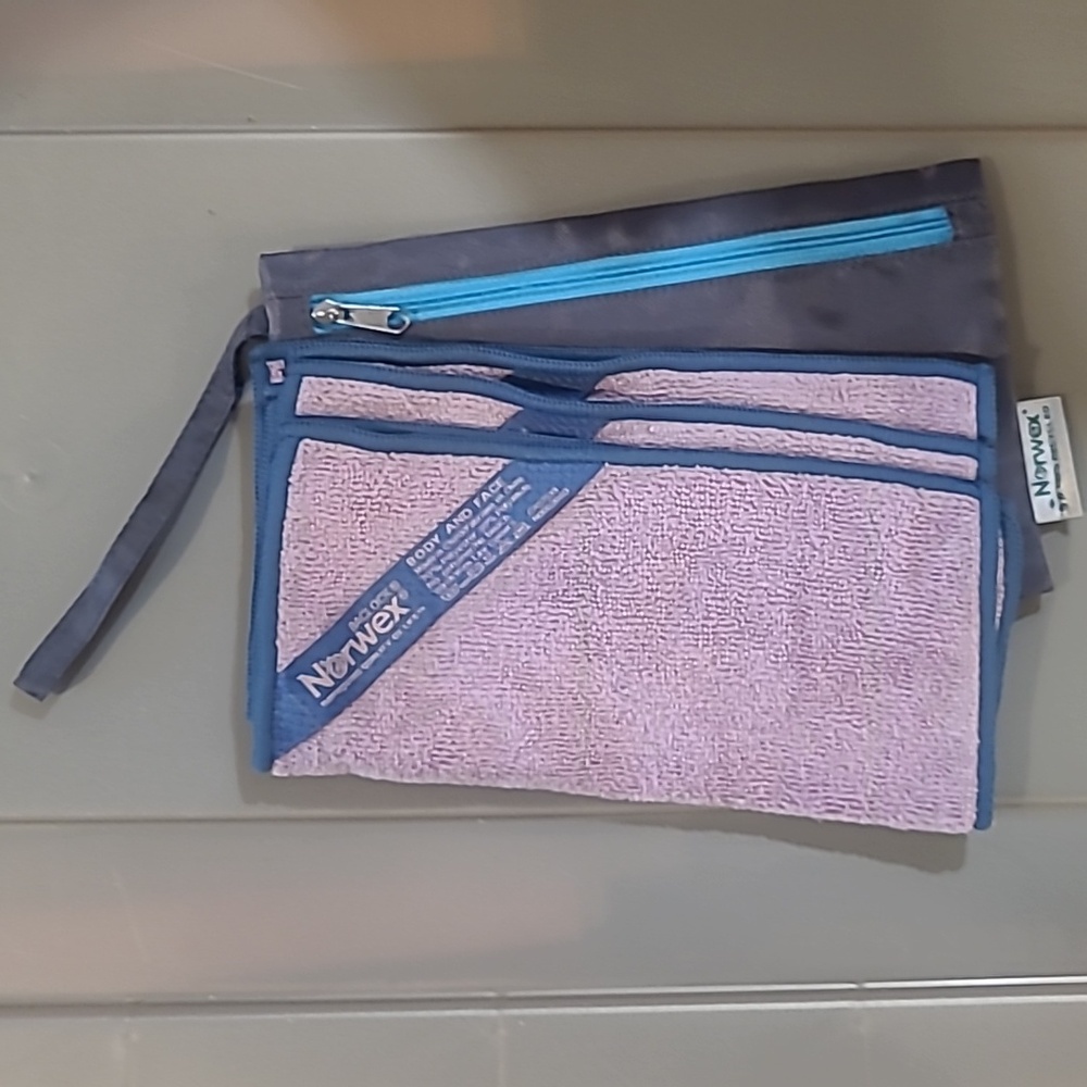 Norwex Body and Face Cloths with wristlet